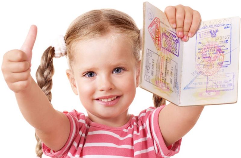 Какие документы нужны ребенку для оформления визы если у родителей есть шенген